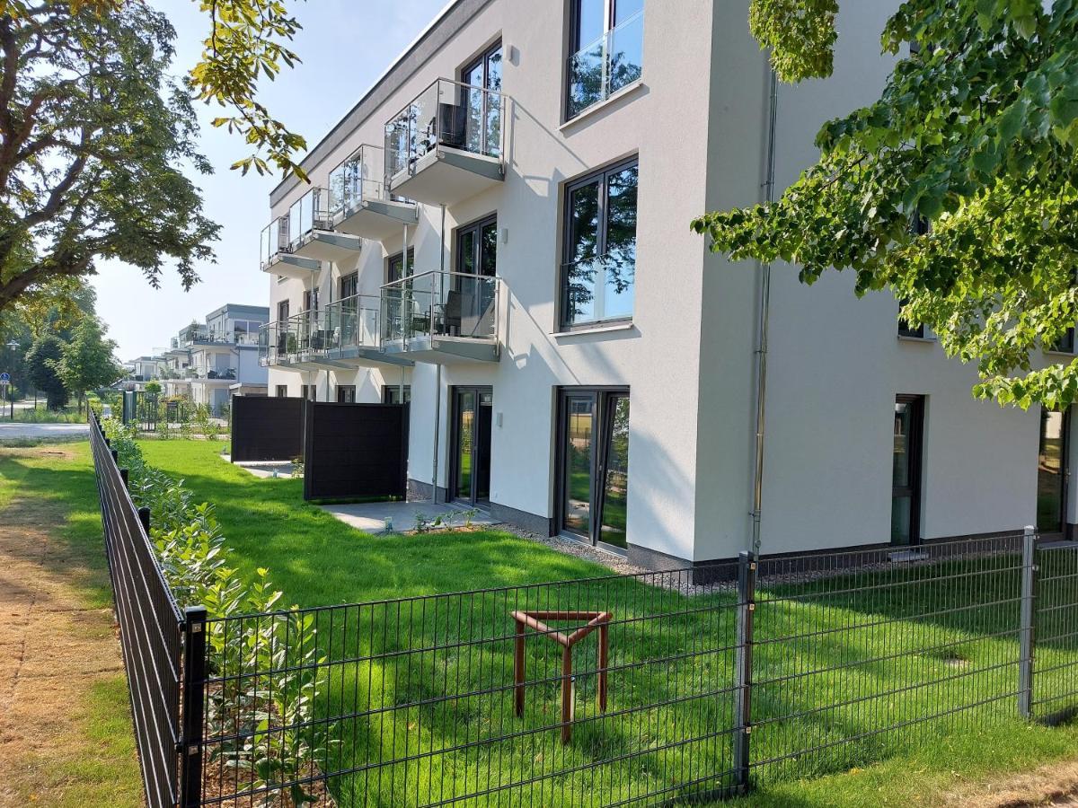 Sporthotel Neuruppin - Apartmenthaus Mit Ferienwohnungen エクステリア 写真