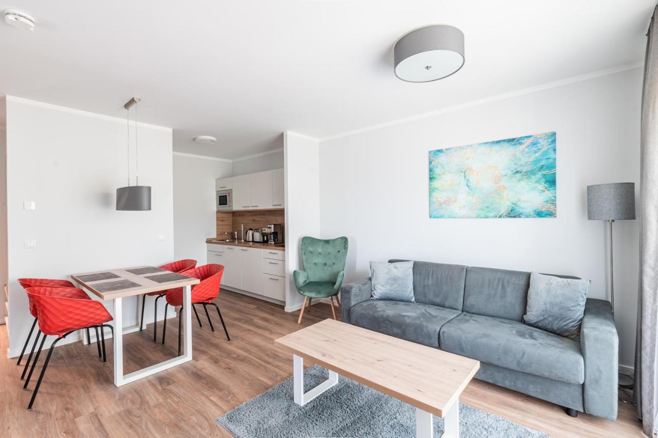 Sporthotel Neuruppin - Apartmenthaus Mit Ferienwohnungen エクステリア 写真